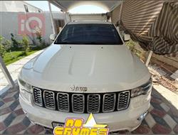 جیپ گراند شیرۆکی